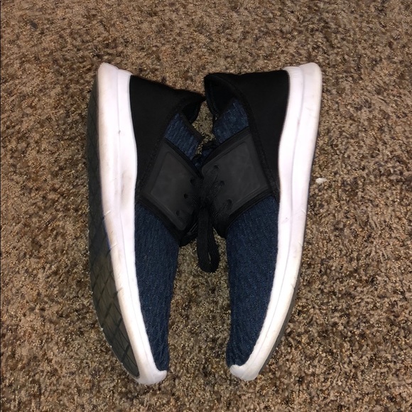 Champion running shoes - Picture 2 of 2